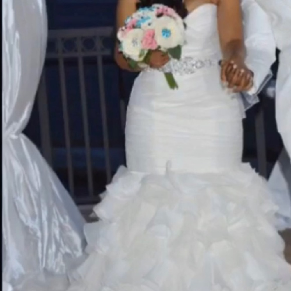 Wedding dress